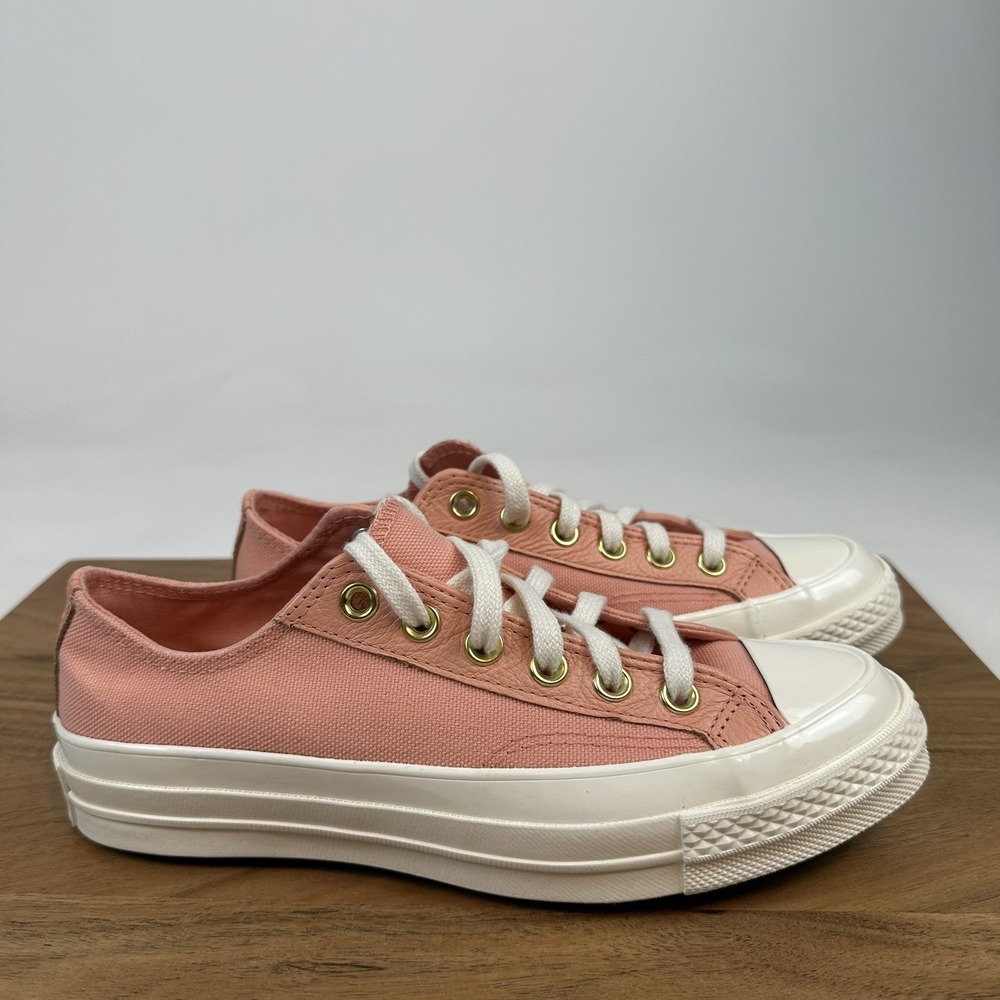 New Womens Converse Chuck 70 OX Flamingo Fade Shoes Size 7.5 M